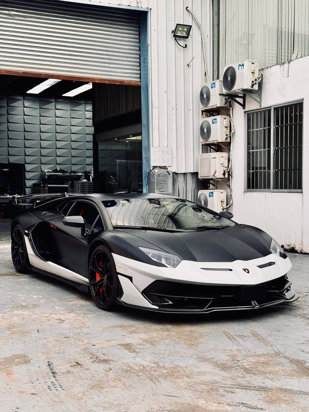 Fresh Install — SD Dry Carbon Fibre Conversion Full Body Kit Conversion for Lamborghini Aventador LP700720740750 Upgrade to SVJ Full Body Kit