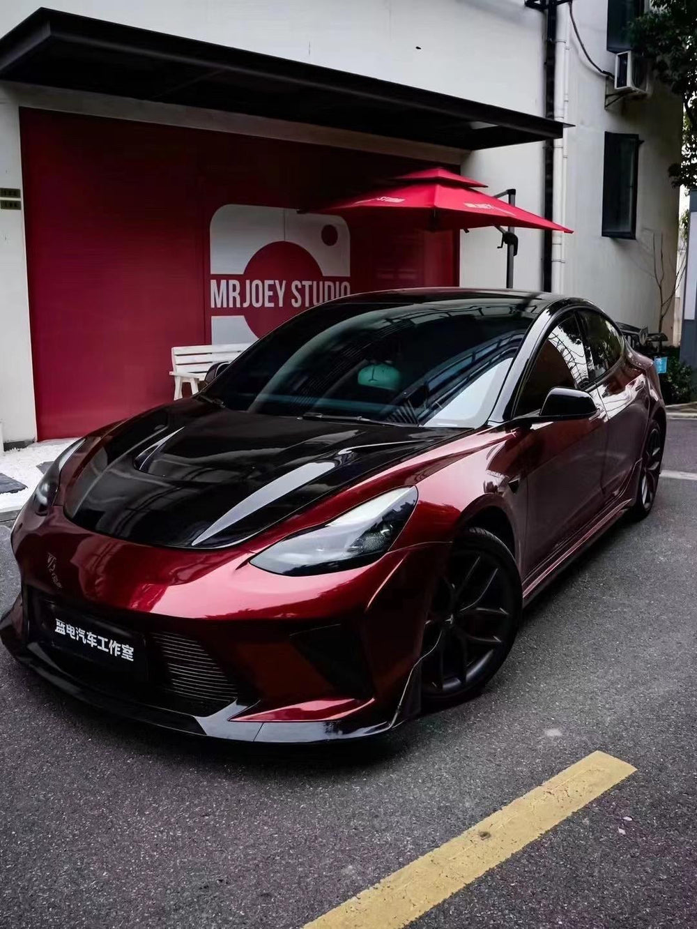 Dark Red Tesla Model 3 — Robot Craftsman HACKER Narrowbody
