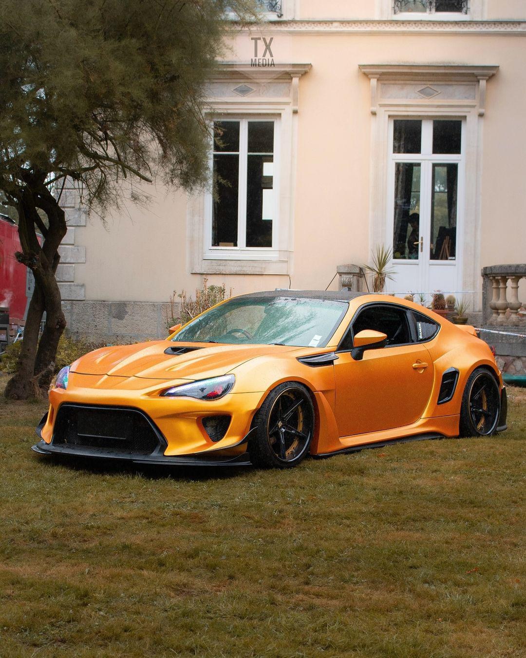 Goldy Yellow Robot Craftsman Widebody — GT86 / BRZ / FR-S