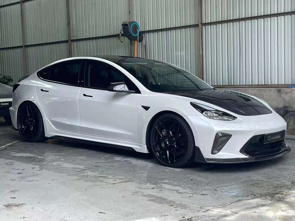 White Tesla Model 3 — Robot Craftsman HACKER Narrowbody — Build 5