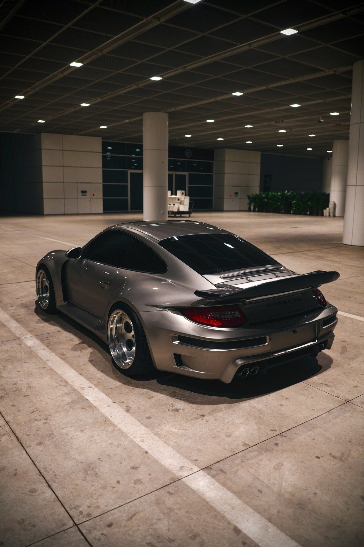 Silver — Robot Porsche 911 Carrera 997 (2004–2012) Tiganism Gustav Full FRP & Partial Carbon Widebody Kit