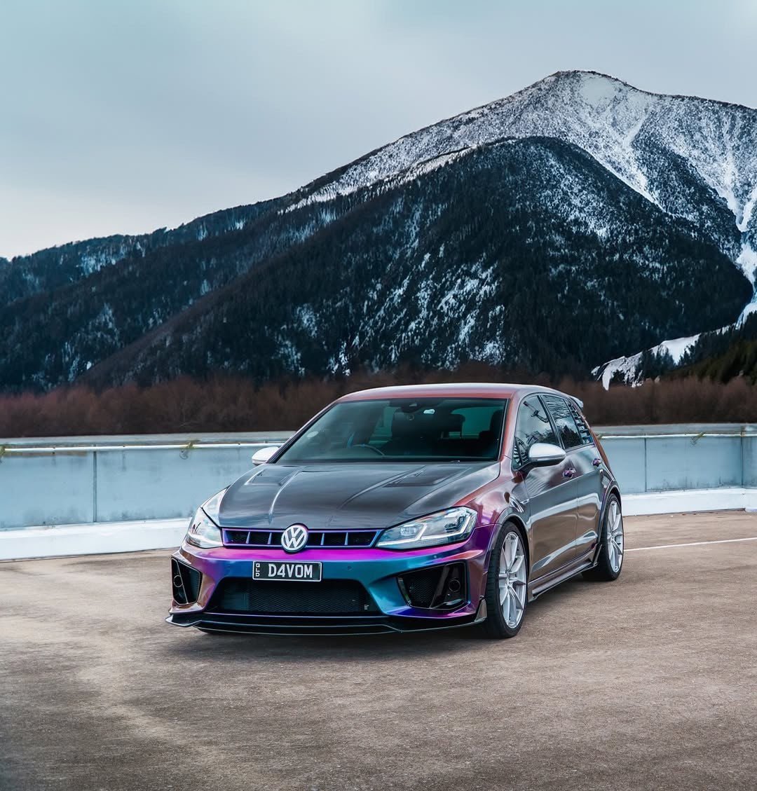 Volkswagen Golf Mk7 / Mk7.5 — Robot Craftsman Front Bumper | Colour Shift