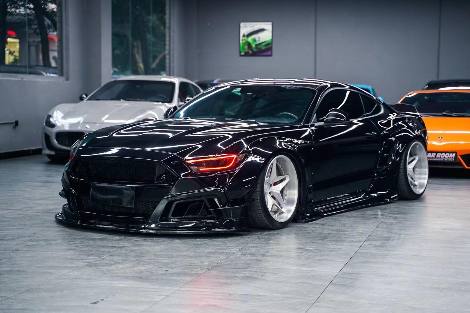 Robot Craftsman Ford Mustang V2 Fibre Glass Reinforced Plastic Complete Body Kit 2015-2023