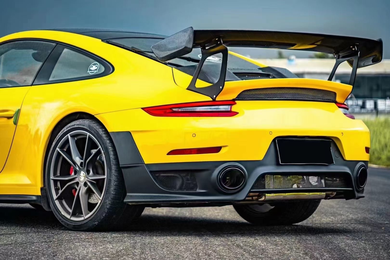 2012 - 2018 Porsche 911 991.1 GT2 RS Style Conversion Body Kit Aftermarket Carbon Fiber Part / Bodykit - Robot Bodykits