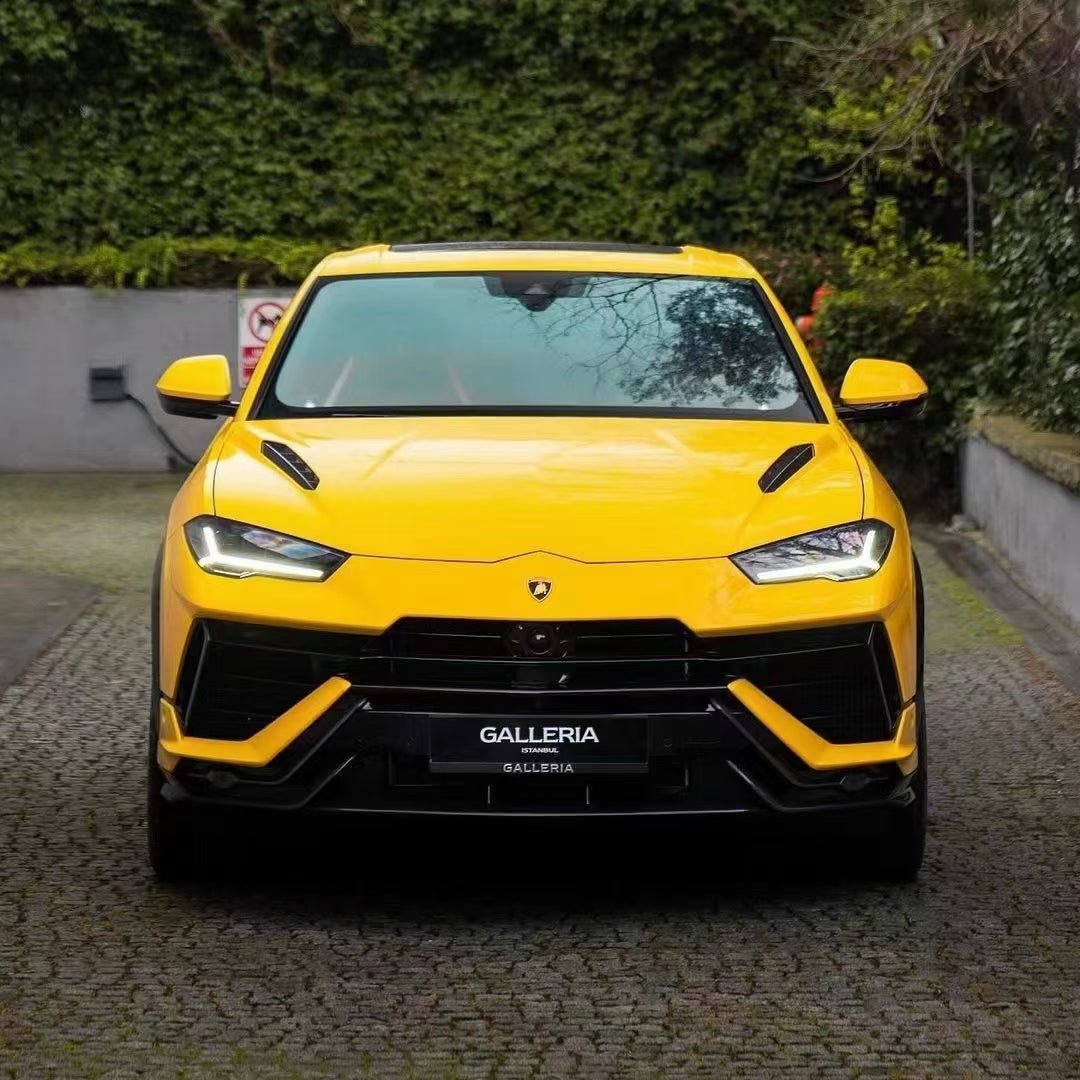 2018 - 2022 Lamborghini Urus Conversion to 2023 Body Kit Aftermarket Carbon Fiber Part / Bodykit - Robot Bodykits