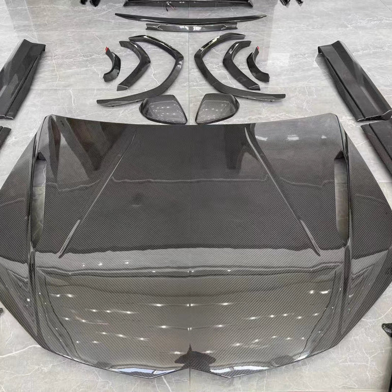 2018 - 2022 Lamborghini Urus Conversion to 2023 Body Kit Aftermarket Carbon Fiber Part / Bodykit - Robot Bodykits