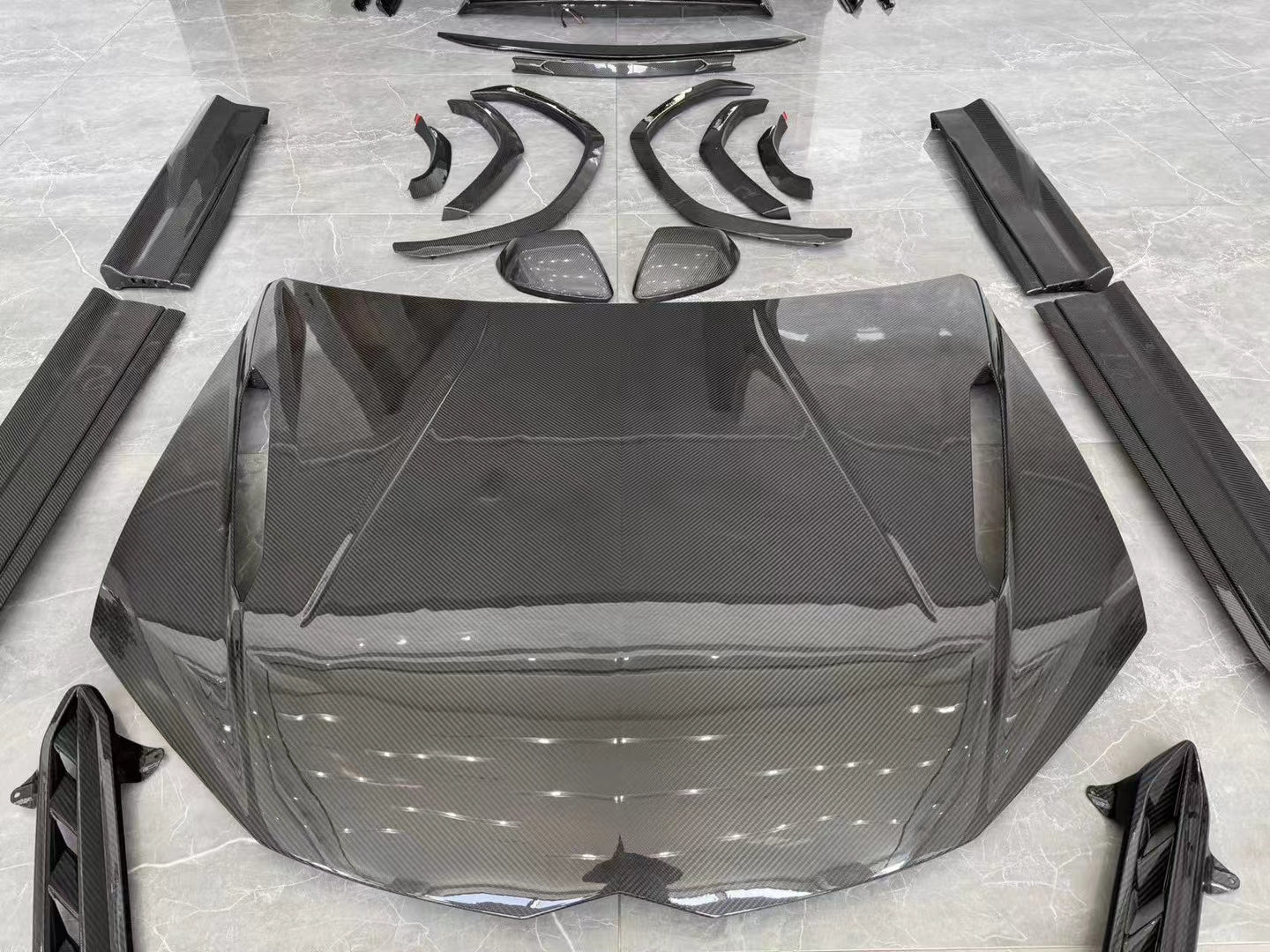 2018 - 2022 Lamborghini Urus Conversion to 2023 Body Kit Aftermarket Carbon Fiber Part / Bodykit - Robot Bodykits