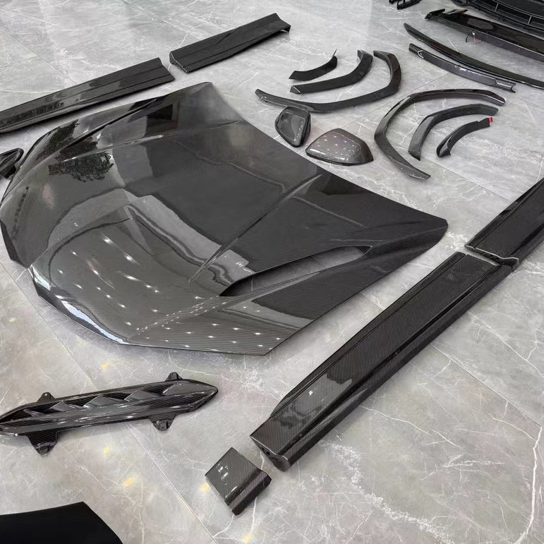 2018 - 2022 Lamborghini Urus Conversion to 2023 Body Kit Aftermarket Carbon Fiber Part / Bodykit - Robot Bodykits