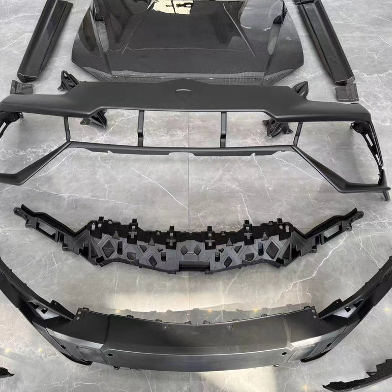 2018 - 2022 Lamborghini Urus Conversion to 2023 Body Kit Aftermarket Carbon Fiber Part / Bodykit - Robot Bodykits