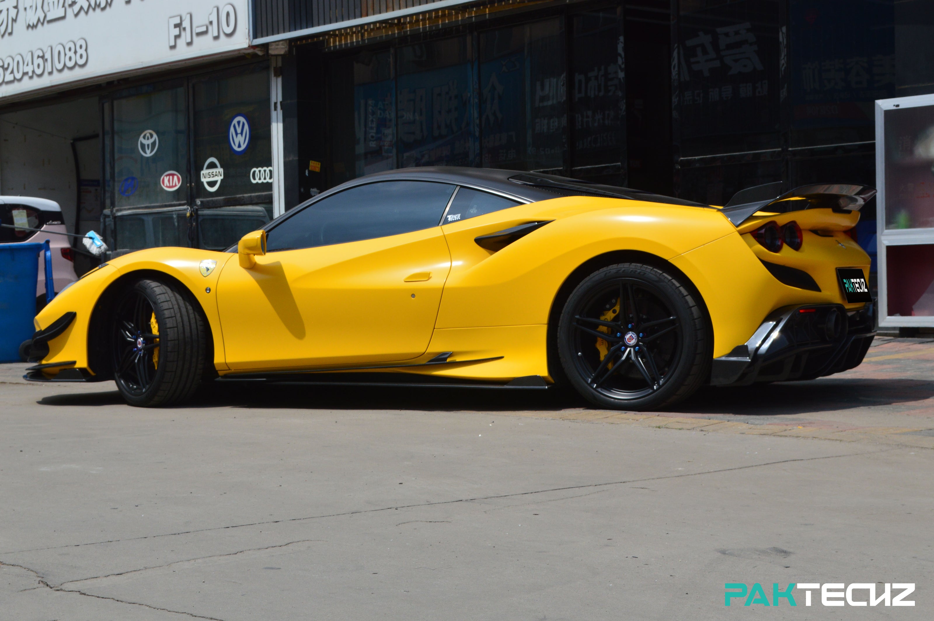 Ferrari F8 Paktechz Full Dry Carbon Aerodynamics kit