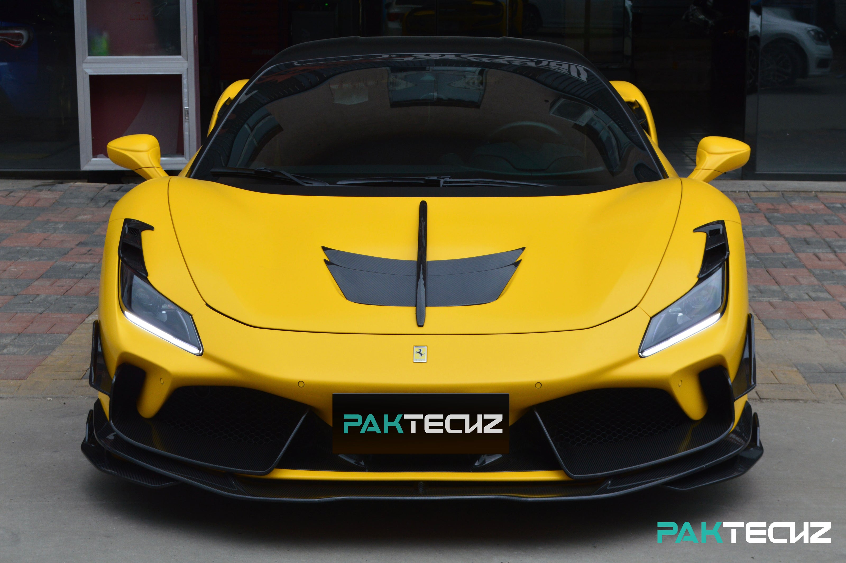 Ferrari F8 Paktechz Full Dry Carbon Aerodynamics kit