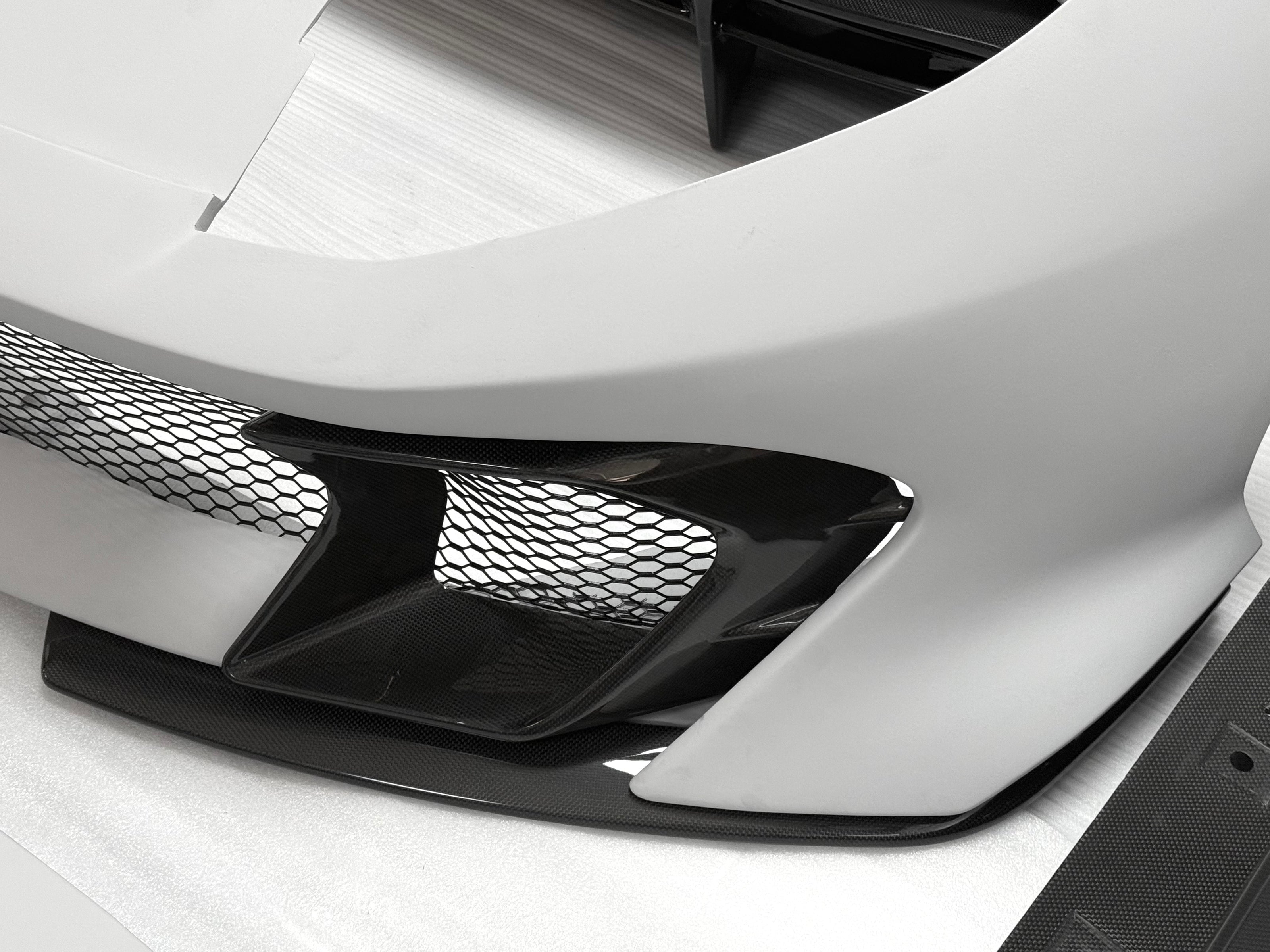 Ferrari 812 Superfast / GTS to Competizione Style Carbon Fibre Front End + Side Skirt Conversion (Aftermarket)
