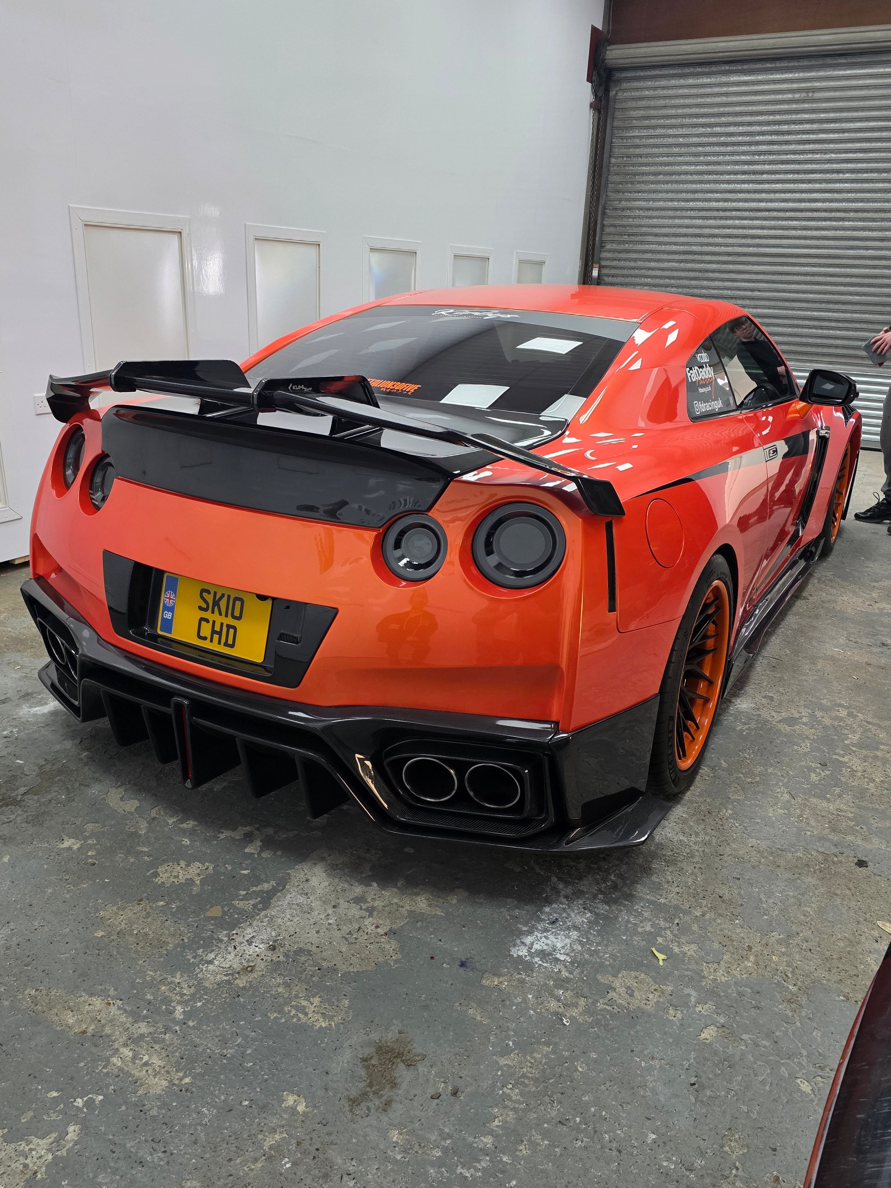 Robot Craftsman Nissan GTR Body Kit (R35) Fibre Glass Reinforced Plastic Complete Body Kit (FRP)