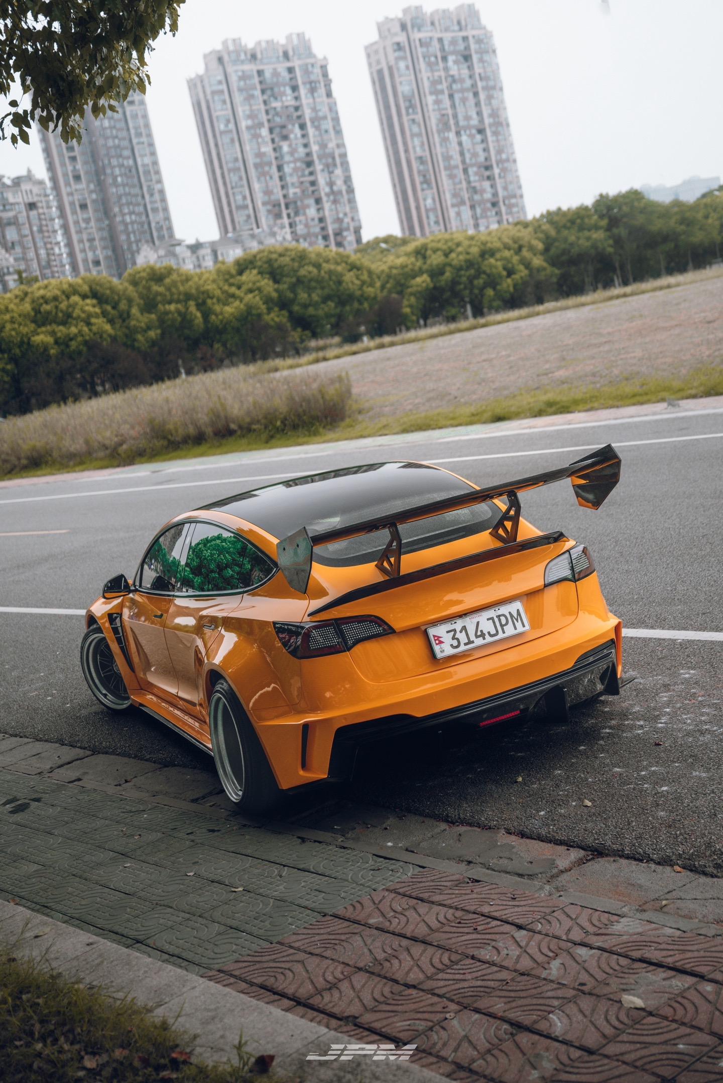 Robot Craftsman Tesla Model 3 2017-2023 “HACKER” Widebody FRP & Partial Carbon Full Kit