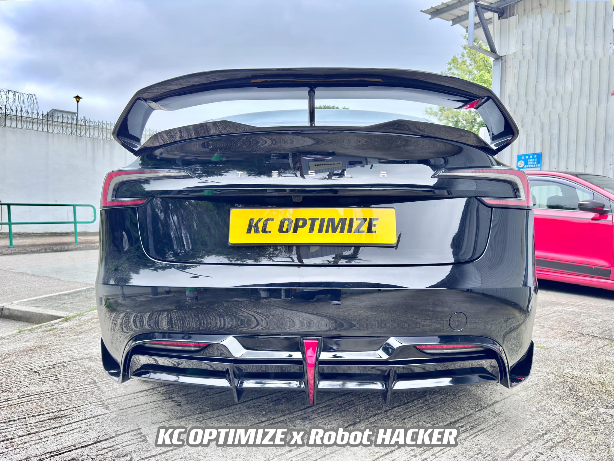 Robot Craftsman Tesla Model 3 Highland 