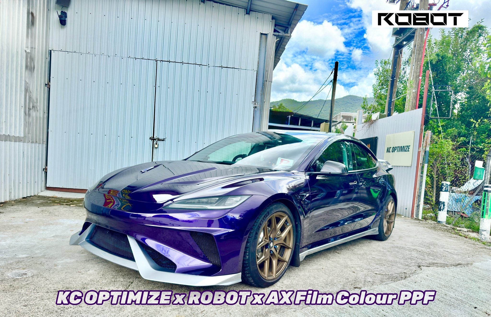 Robot Craftsman Tesla Model 3 Highland 