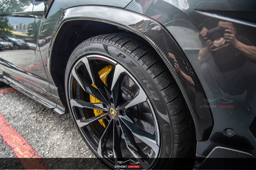 Lamborghini Urus Full Dry Carbon Fibre 