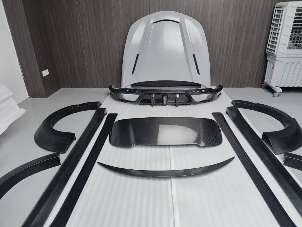 SD Carbon Partial Carbon Fiber Widebody Kit For Alfa Romeo Stelvio 2.0T