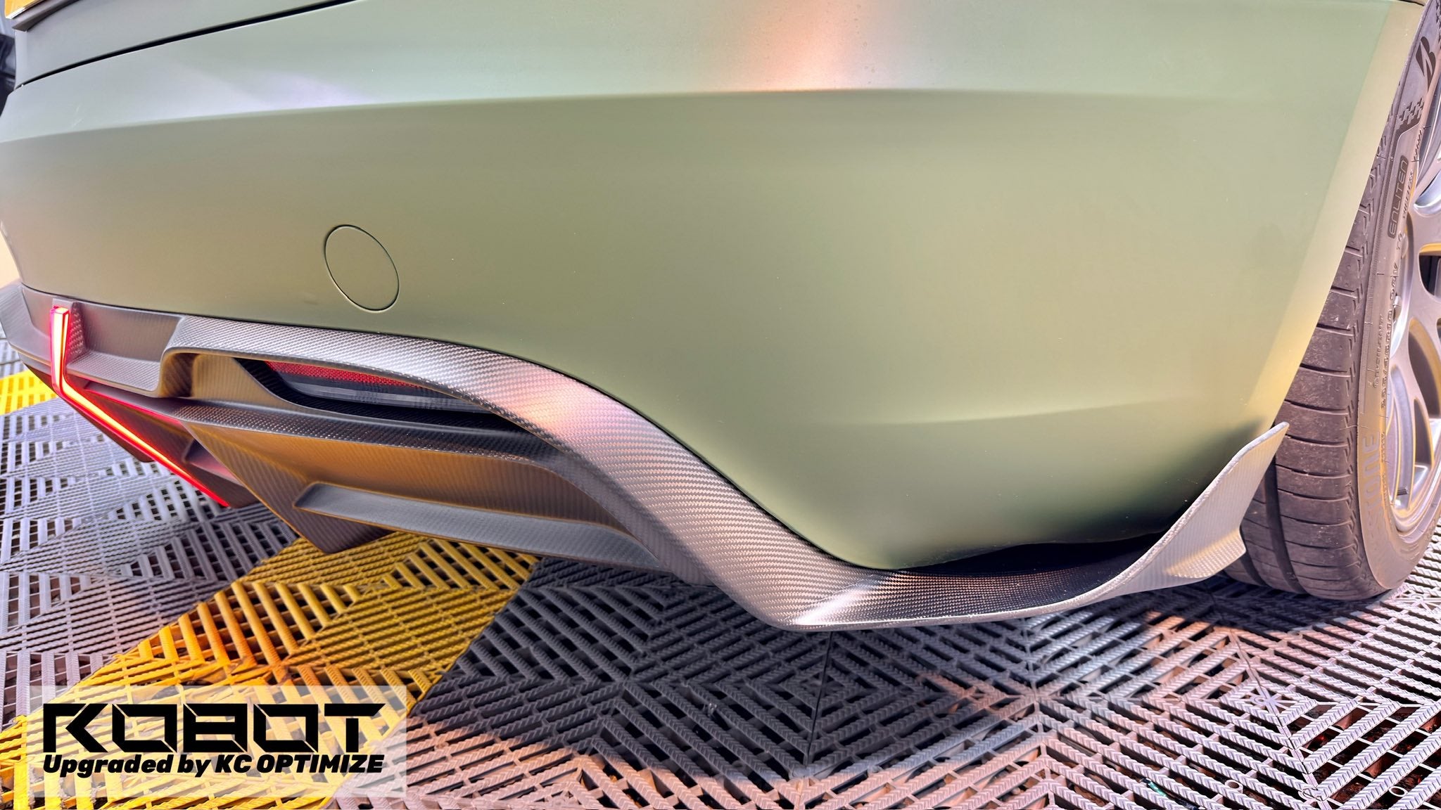 Robot Craftsman Tesla Model 3 Highland Lowline Bodykit (Hydrogai Series) SR & LR