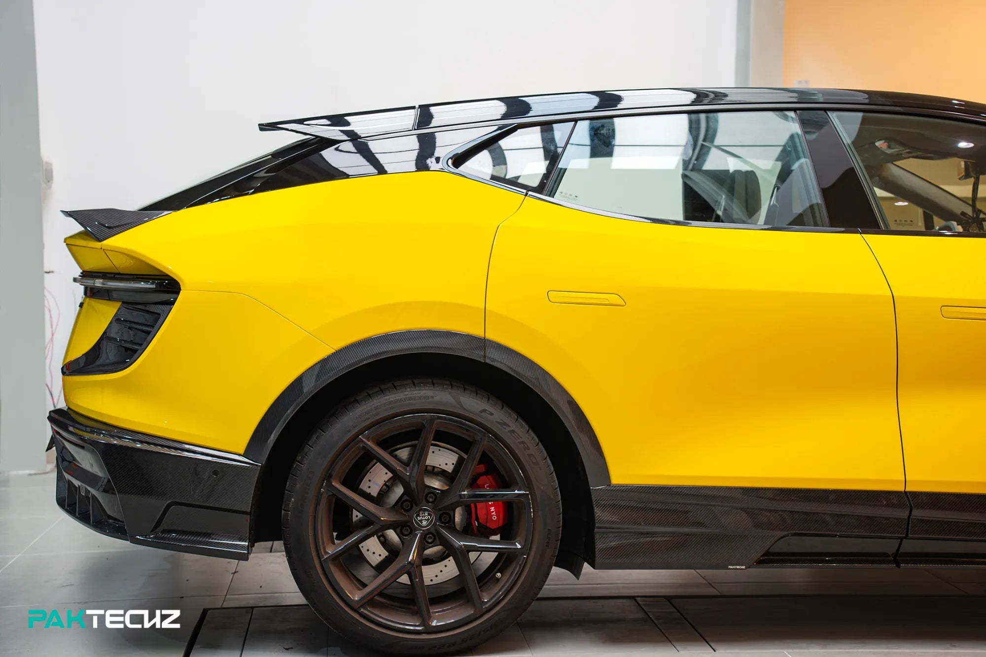 PAKTECHZ Carbon Fiber Aero Body Kit for Lotus Eletre