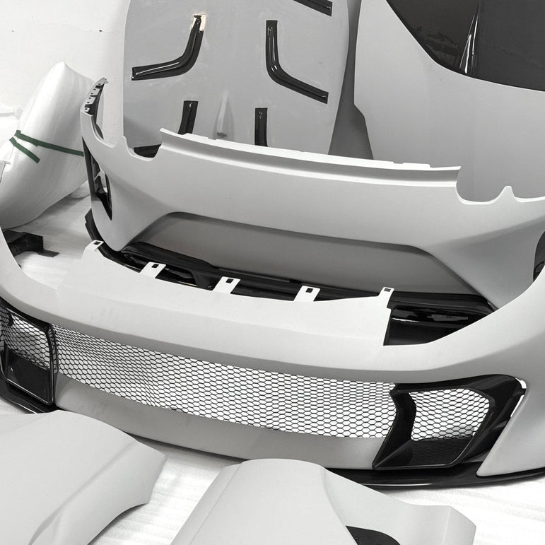 812 Superfast / GTS to Competizione - Style Carbon Fibre Conversion Body Kit (Aftermarket) Aftermarket Carbon Fiber Part / Bodykit - Robot Bodykits
