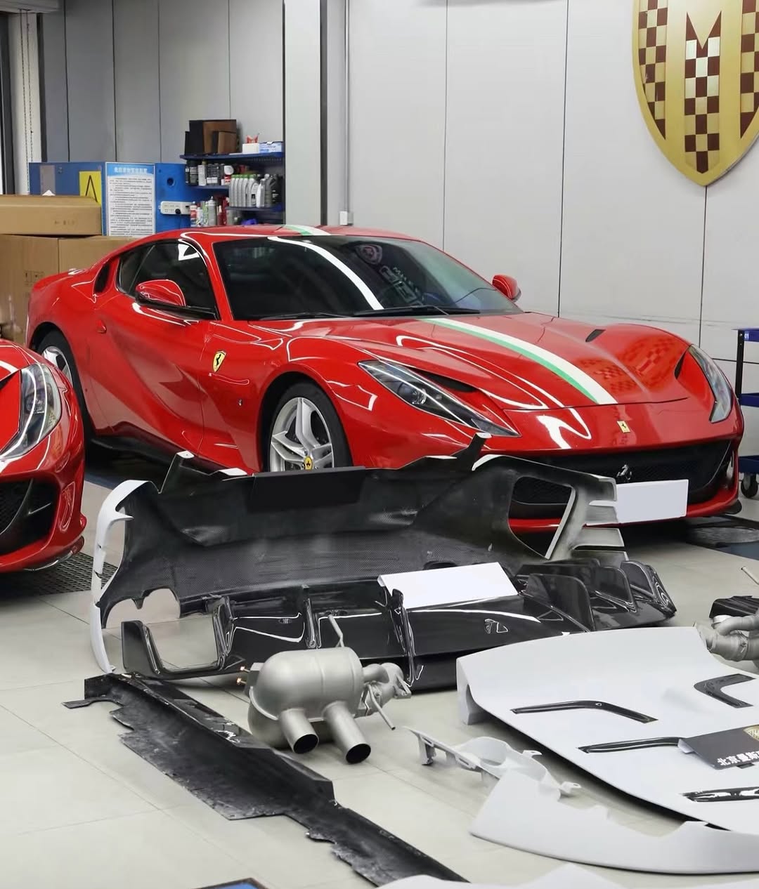 812 Superfast / GTS to Competizione - Style Carbon Fibre Conversion Body Kit (Aftermarket) Aftermarket Carbon Fiber Part / Bodykit - Robot Bodykits