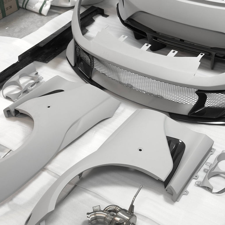 812 Superfast / GTS to Competizione - Style Carbon Fibre Conversion Body Kit (Aftermarket) Aftermarket Carbon Fiber Part / Bodykit - Robot Bodykits
