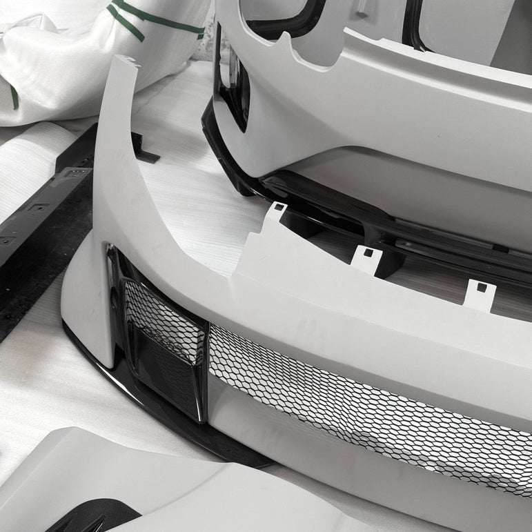 812 Superfast / GTS to Competizione - Style Carbon Fibre Conversion Body Kit (Aftermarket) Aftermarket Carbon Fiber Part / Bodykit - Robot Bodykits