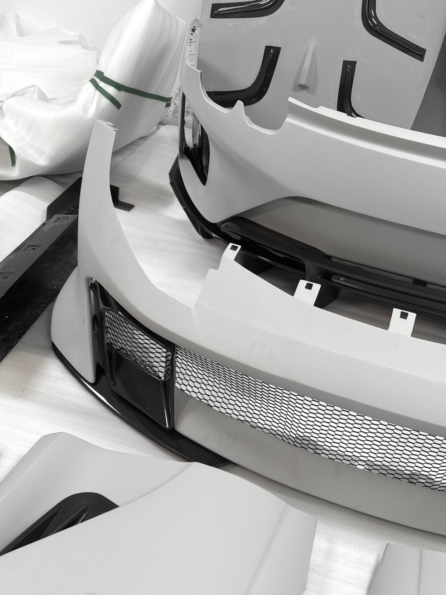 812 Superfast / GTS to Competizione - Style Carbon Fibre Conversion Body Kit (Aftermarket) Aftermarket Carbon Fiber Part / Bodykit - Robot Bodykits