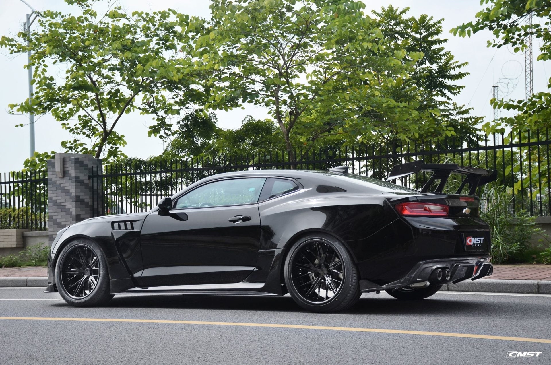 CMST Widebody Fenders for Chevrolet Camaro 2016-2020 - Robot Bodykits