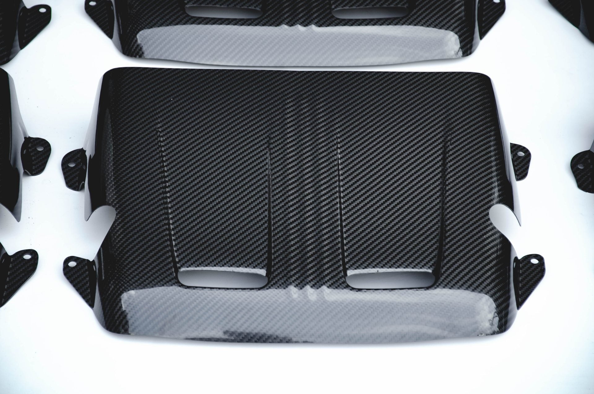 CMST Carbon Fiber Engine Cover for Mercedes Benz AMG C63 (2015-2020) - Robot Bodykits