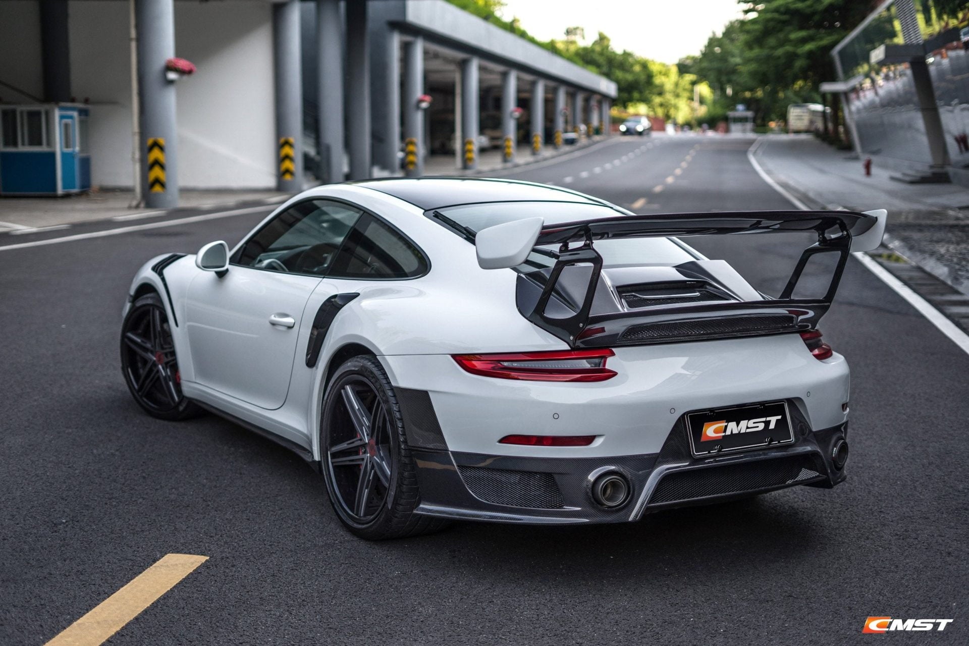 CMST Carbon Fiber Rear Bumper & Diffuser for Porsche 991.1 991.2 GT2RS (2012-2018) - Robot Bodykits