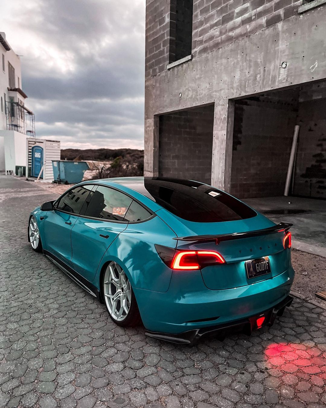 CMST Tesla Model 3 Carbon Fiber Full Body Kit Style E - Robot Bodykits