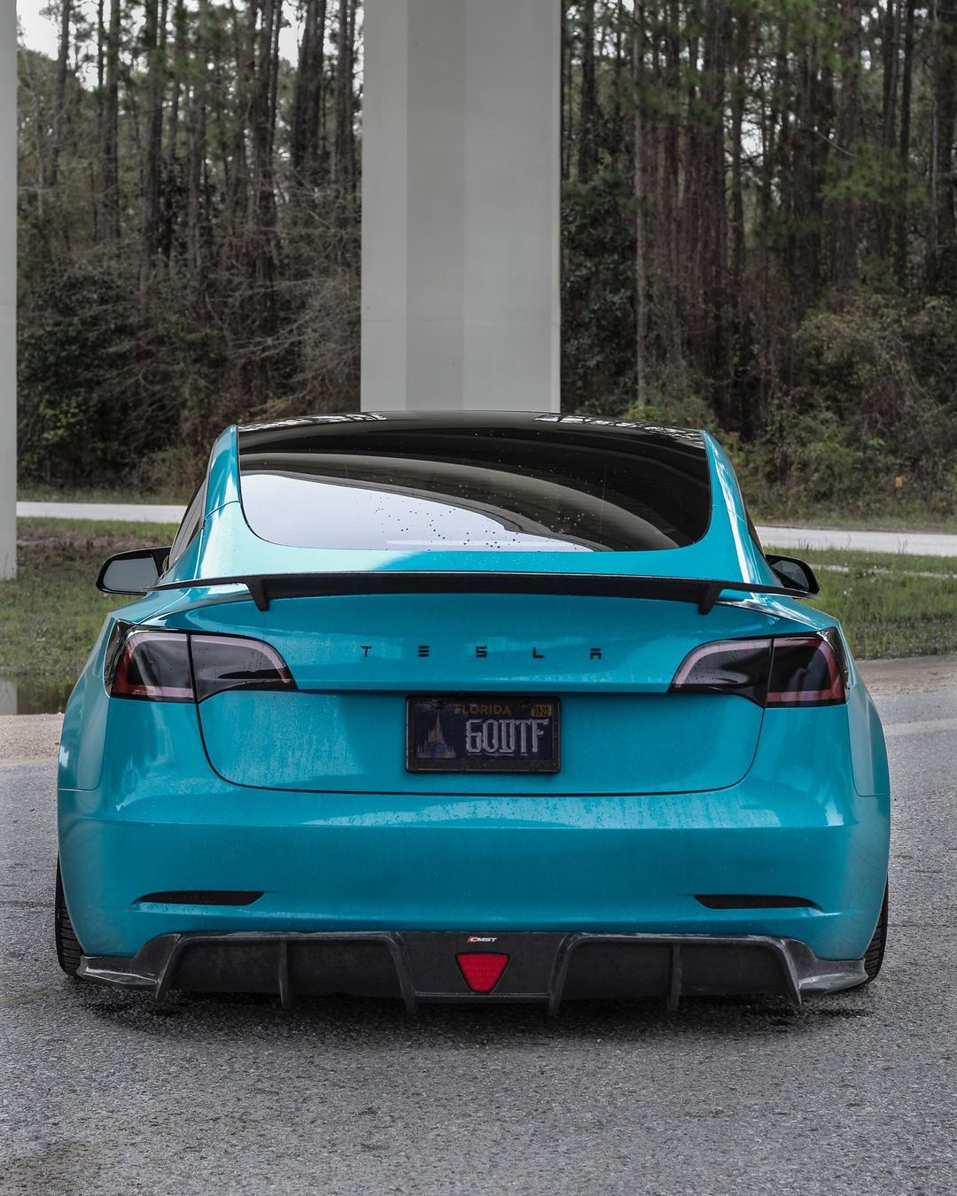 CMST Tesla Model 3 Carbon Fiber Full Body Kit Style E - Robot Bodykits