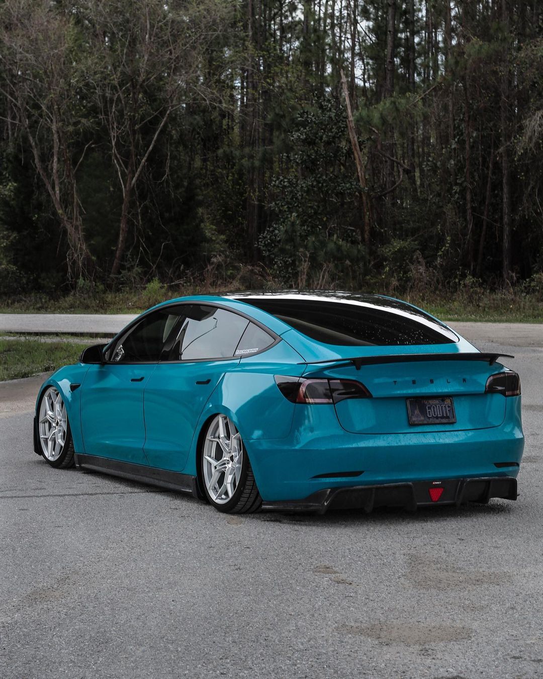 CMST Tesla Model 3 Carbon Fiber Full Body Kit Style E - Robot Bodykits