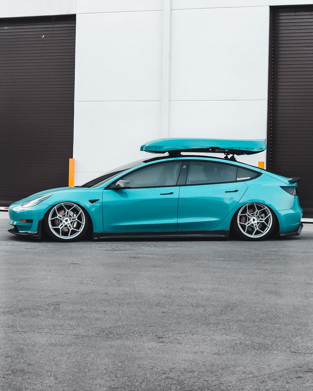 CMST Tesla Model 3 Carbon Fiber Full Body Kit Style E - Robot Bodykits