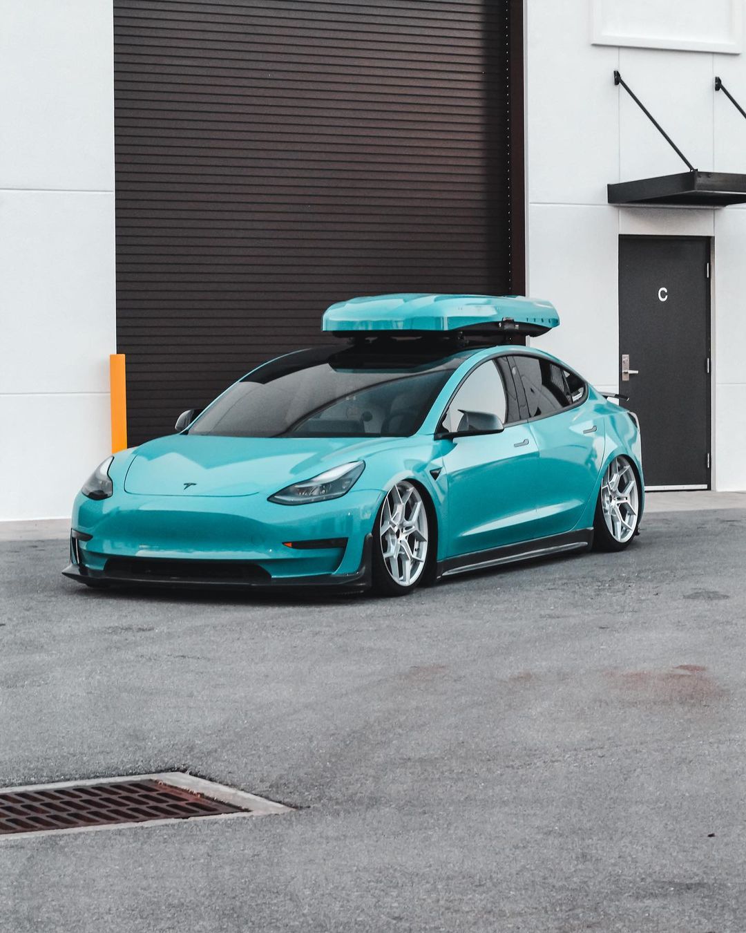 CMST Tesla Model 3 Carbon Fiber Full Body Kit Style E - Robot Bodykits