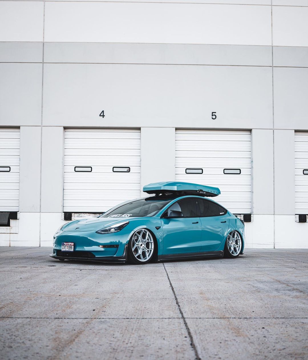 CMST Tesla Model 3 Carbon Fiber Full Body Kit Style E - Robot Bodykits