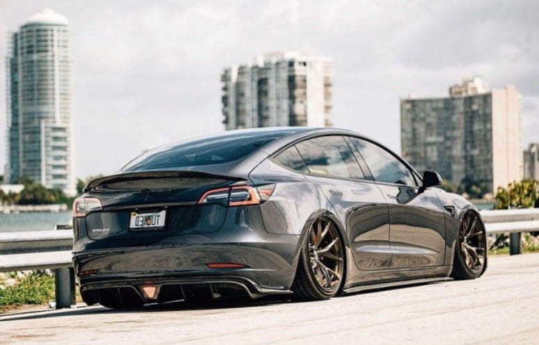 CMST Carbon Fiber Full Body Kit Style C for Tesla Model 3 - Robot Bodykits