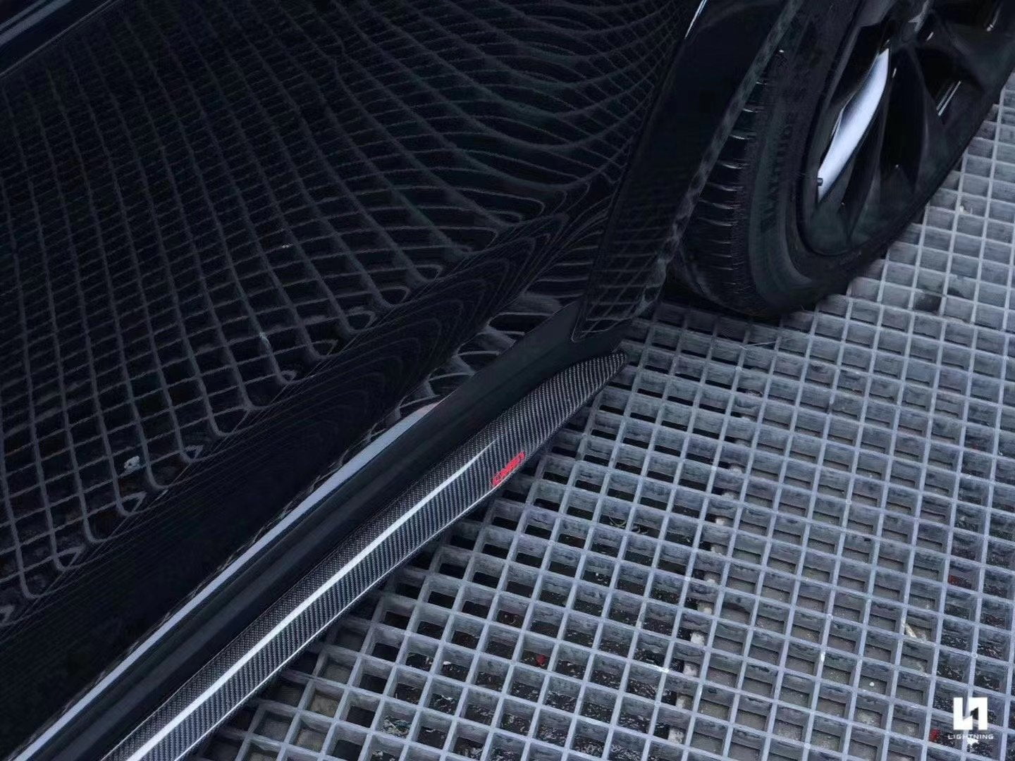 CMST Carbon Fiber Full Body Kit for Tesla Model X 2016-2021 - Robot Bodykits