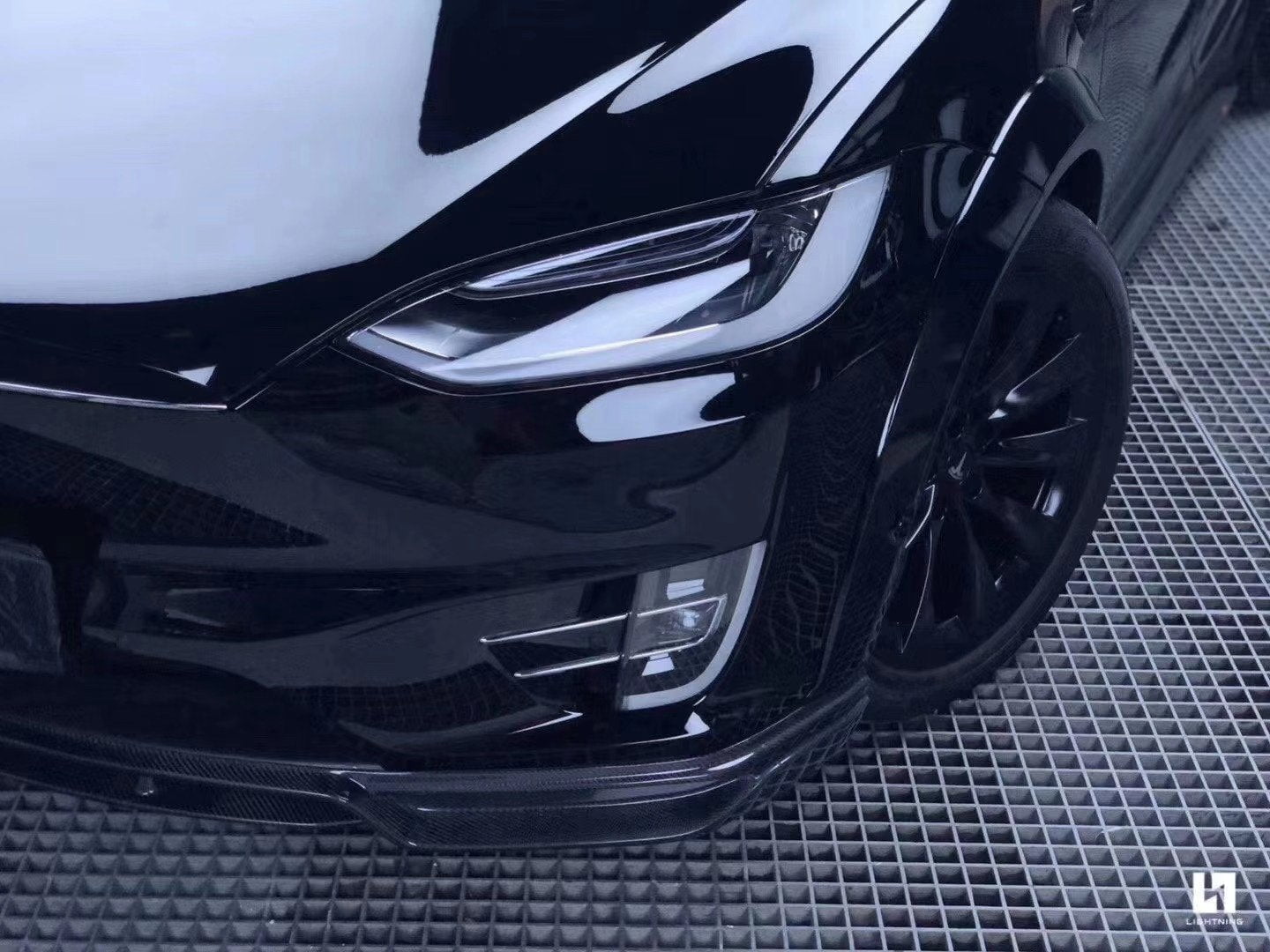 CMST Carbon Fiber Full Body Kit for Tesla Model X 2016-2021 - Robot Bodykits