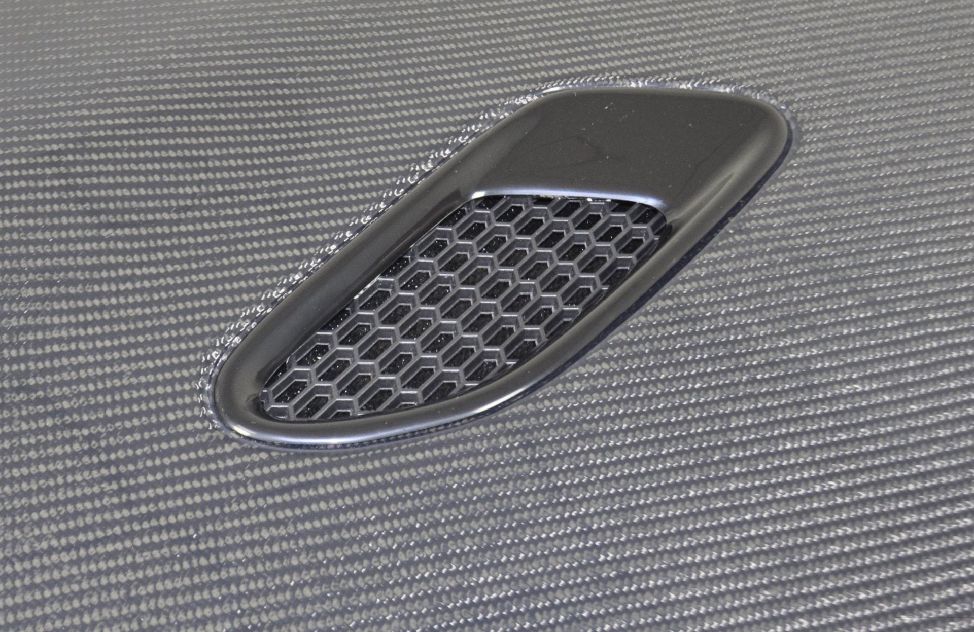 CMST Tuning Carbon Fiber Vented Hood For BMW M6 & 6 Series F06 F12 F13 2012-2016 - Robot Bodykits