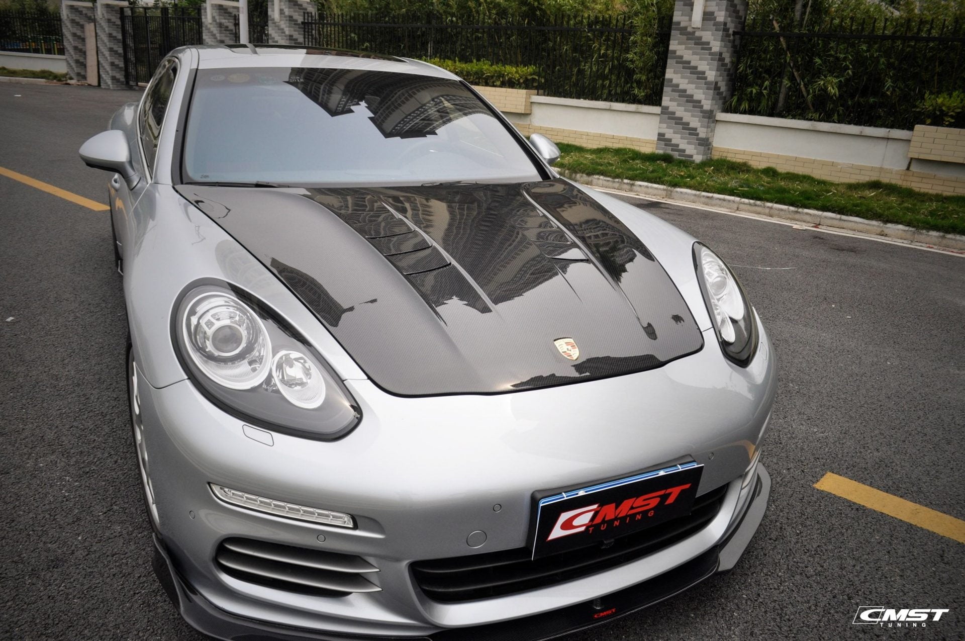 CMST Tuning Carbon Fiber Hood for Porsche Panamera 970 2010-2016 - Robot Bodykits