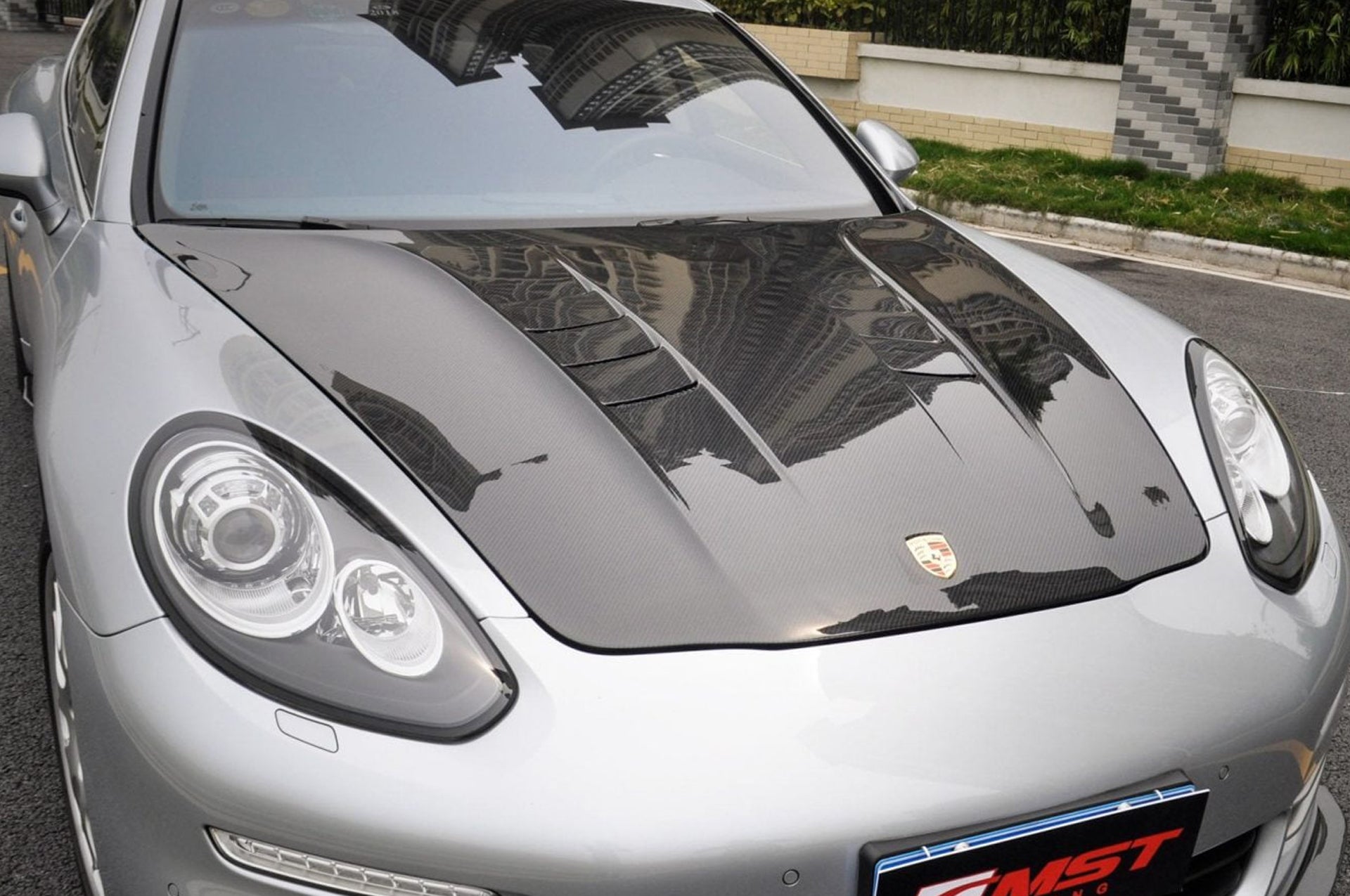 CMST Tuning Carbon Fiber Hood for Porsche Panamera 970 2010-2016 - Robot Bodykits