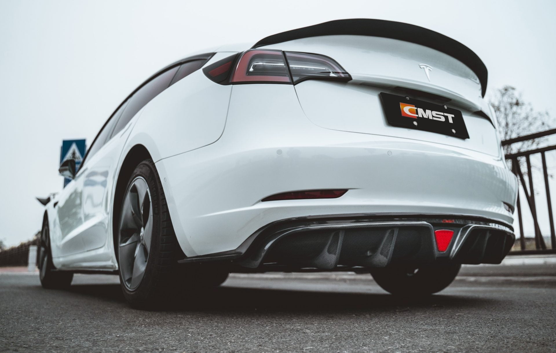 CMST Carbon Fiber Full Body Kit Style C for Tesla Model 3 - Robot Bodykits