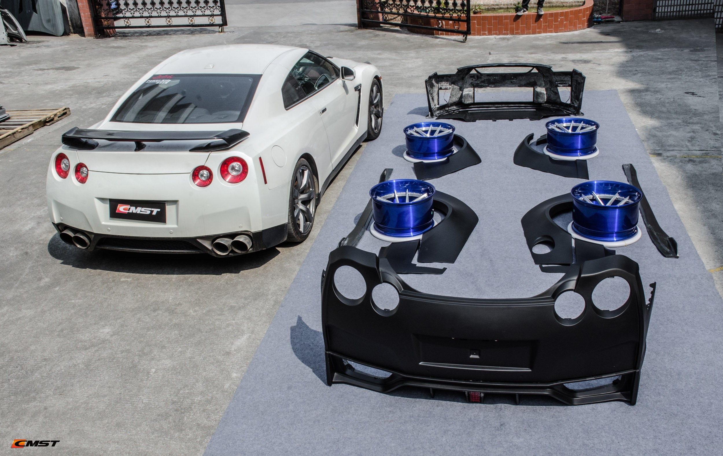 CMST Tuning  Facelift Conversion Partial Carbon Fiber Full Body Kit for Nissan GTR GT-R R35 2008-2016