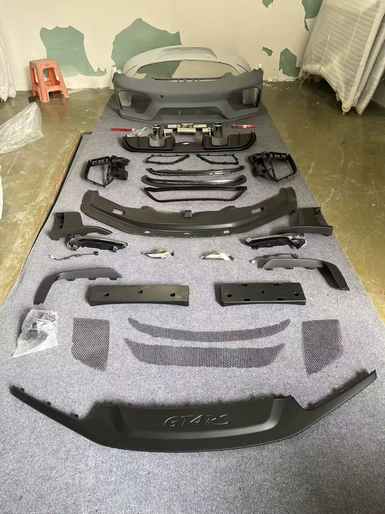 Porsche Cayman 987 (2005–2012) GT4 RS Style PP Front Bumper