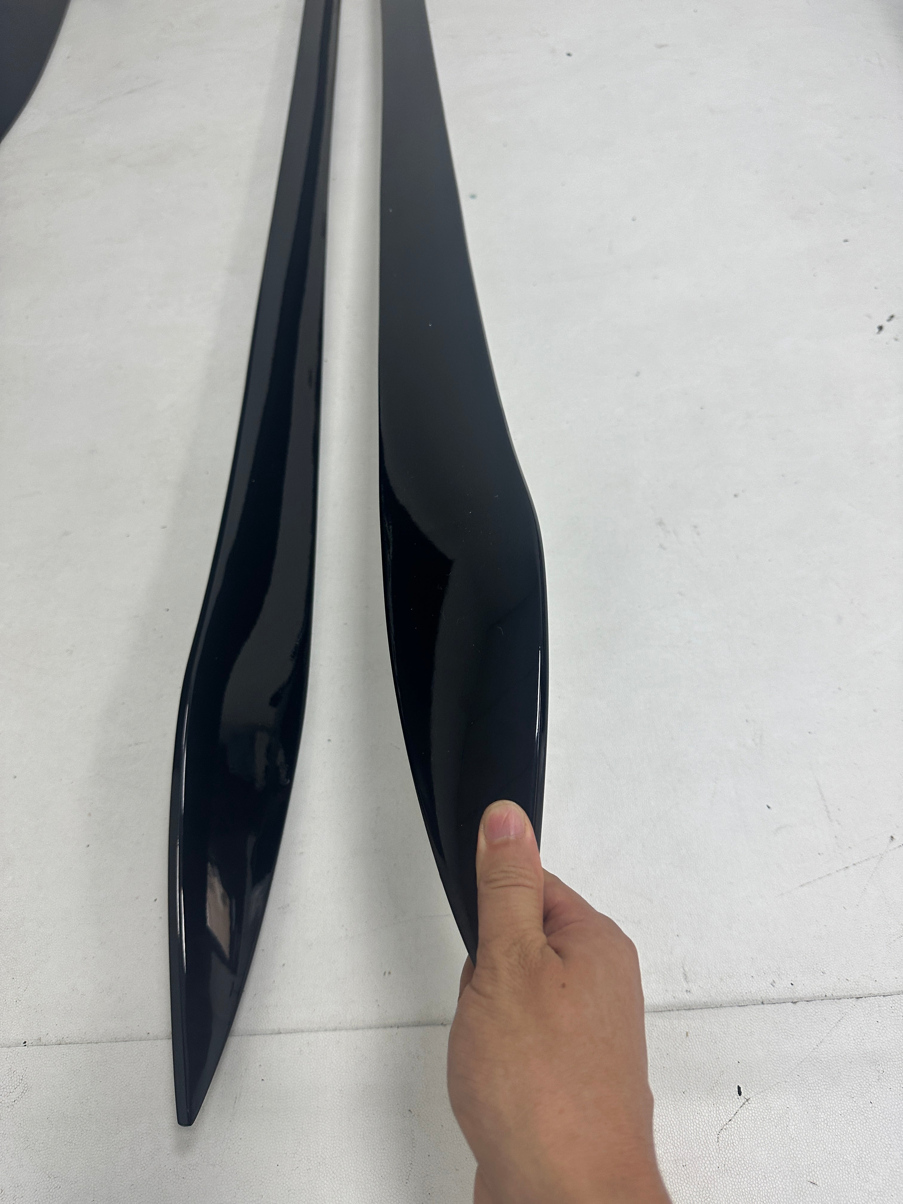 Robot Craftsman Alfa Romeo Giulia Lowline Bodykit (Hydrogai Series)  - Base FRP kit