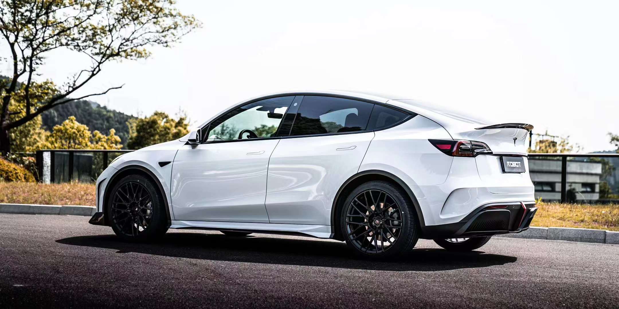 Robot Craftsman Tesla Model Y Starship Polypropylene (PP) Full Bodykit
