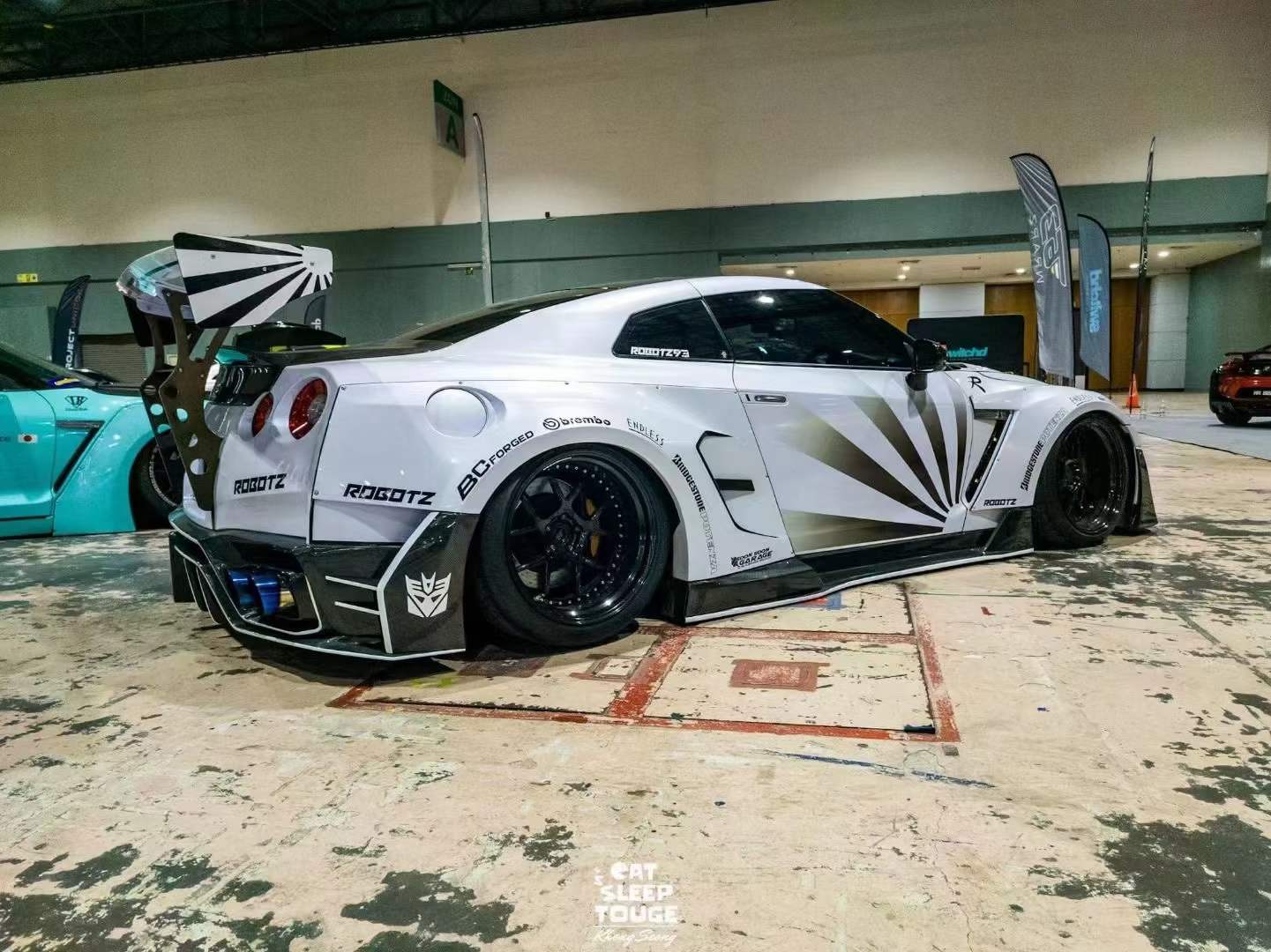 Robot Craftsman Nissan GTR Body Kit R35 WIDEBODY Fibre Glass Reinforced Plastic Complete Body Kit (FRP)